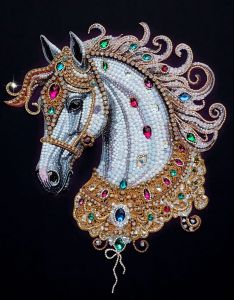 Образа в каменьях Маркиза