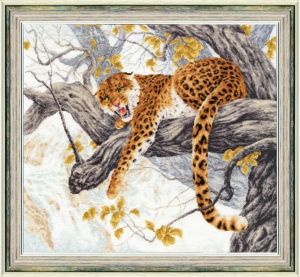 Золотое руно Леопард на дереве